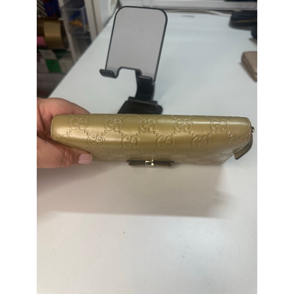 Women's Gucci Wallet Gold - Picture 8 of 12